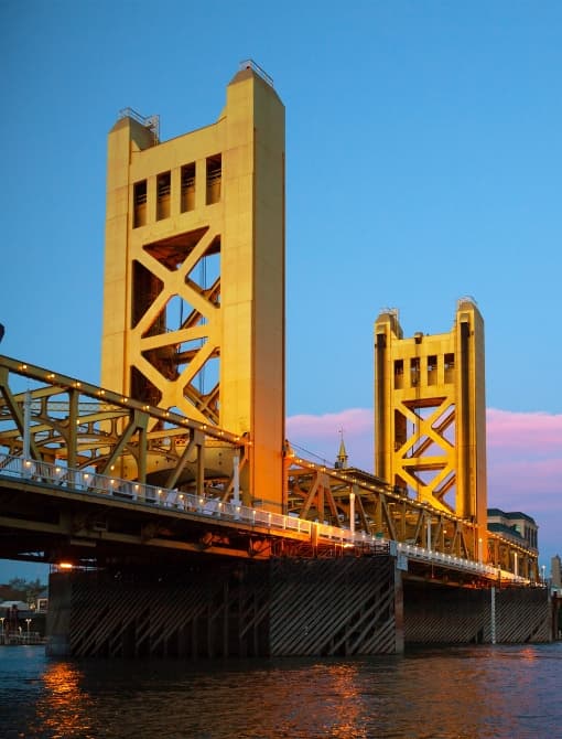 Golden Gates Drawbridge in Sacramento