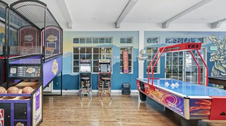 Luxe Recovery's play room