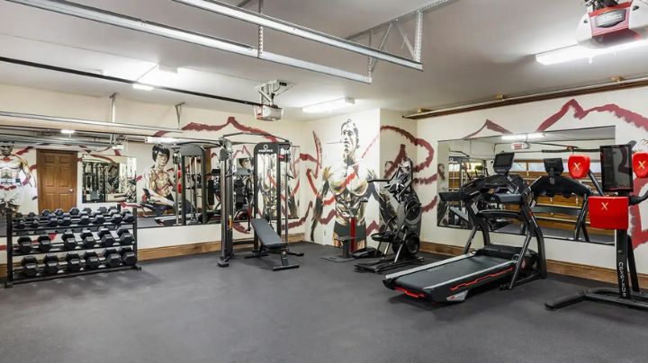 Luxe Recovery's private gym