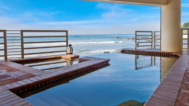 The Pointe Malibu Recovery Pool View
