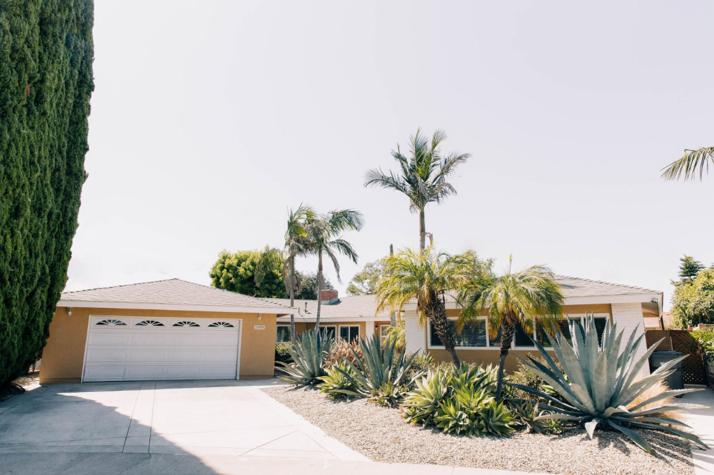 Pacific Sands Recovery Center treatment center in Santa Ana, CA