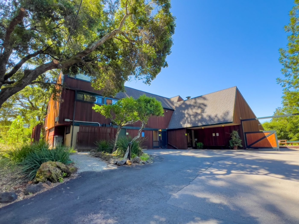 Serenity Knolls Addiction Treatment Center