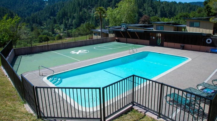 Serenity Knolls Treatment Center Pool