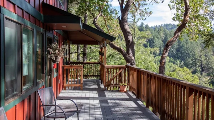 Serenity Knolls Treatment Center Balcony View